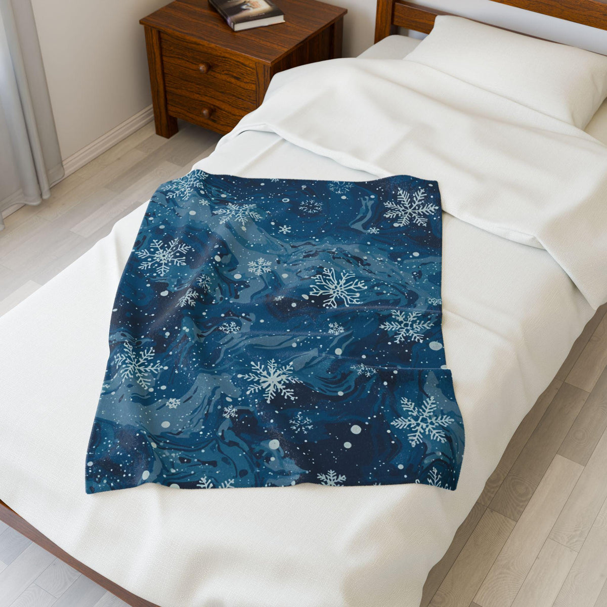 Winter Snowflake Velveteen Plush Blanket | Soft Winter Blanket Gift for Her | Elegant Snowflake Decor | Warm Plush Fleece