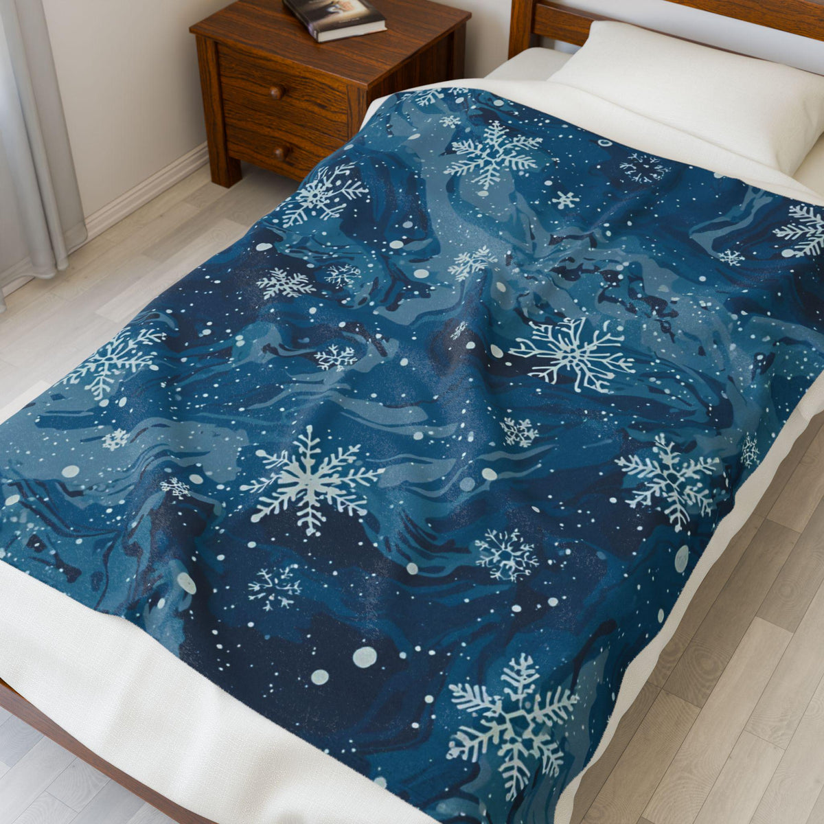 Winter Snowflake Velveteen Plush Blanket | Soft Winter Blanket Gift for Her | Elegant Snowflake Decor | Warm Plush Fleece