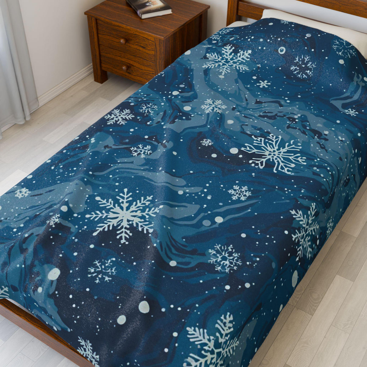 Winter Snowflake Velveteen Plush Blanket | Soft Winter Blanket Gift for Her | Elegant Snowflake Decor | Warm Plush Fleece